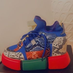 Snakeskin multicolor tennis shoe